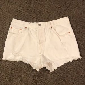 White Levi’s Denim Shorts